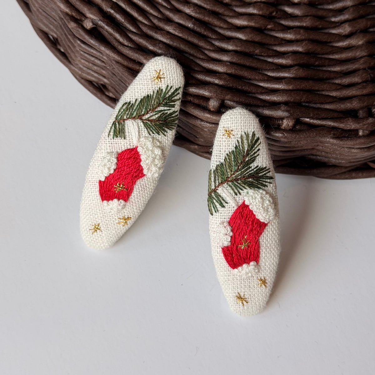 MOLLETTA CALZA DI NATALE SU LINO PANNA